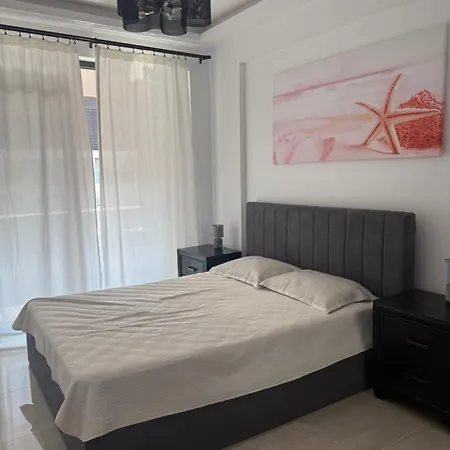 Unique Luxury Octogon Năvodari